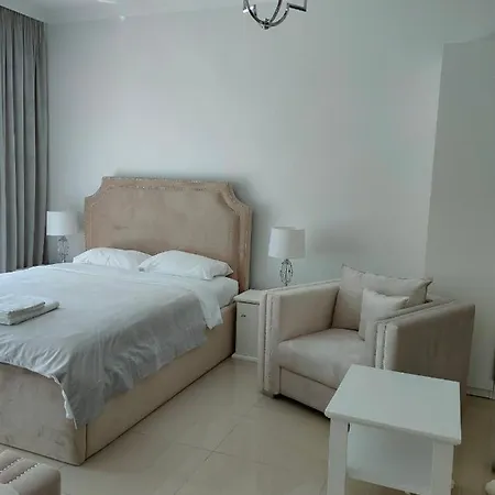 弗雷德里克别墅 别墅 库瑞尼卡慕斯卡